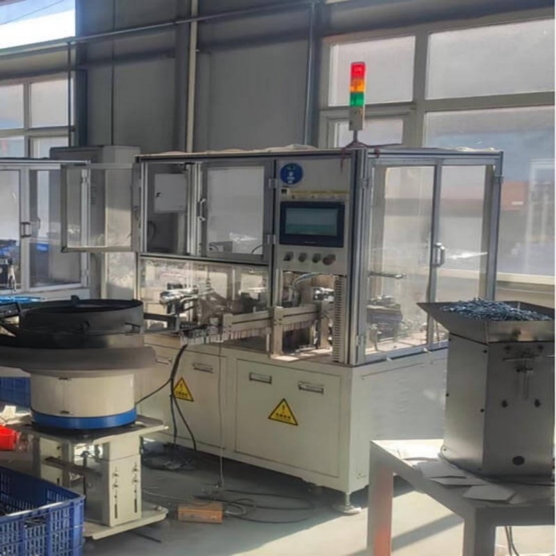 Wie Frands Custom Line die Klammerproduktion eines europäischen Automobilherstellers revolutionierte